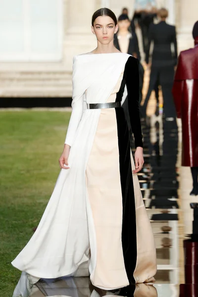 Look 34